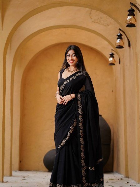 Bold Black Linen Cotton Saree with Digital Print for Casual and Festive Wear Cotton Sarees Wholesale