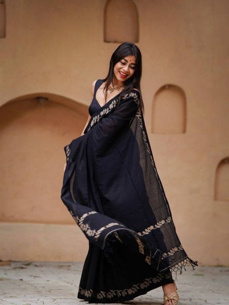 Bold Black Linen Cotton Saree with Digital Print for Casual and Festive Wear Cotton Sarees Wholesale