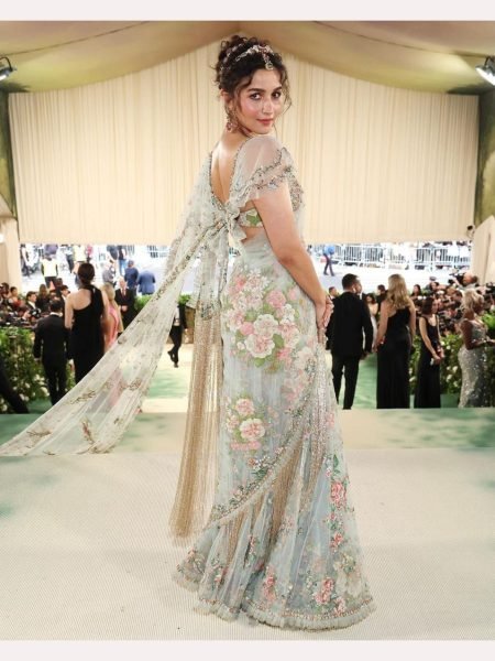 Bollywood Aliya Bhatt Speical Soft Tabi Organza Saree  Organza Sarees Wholesale