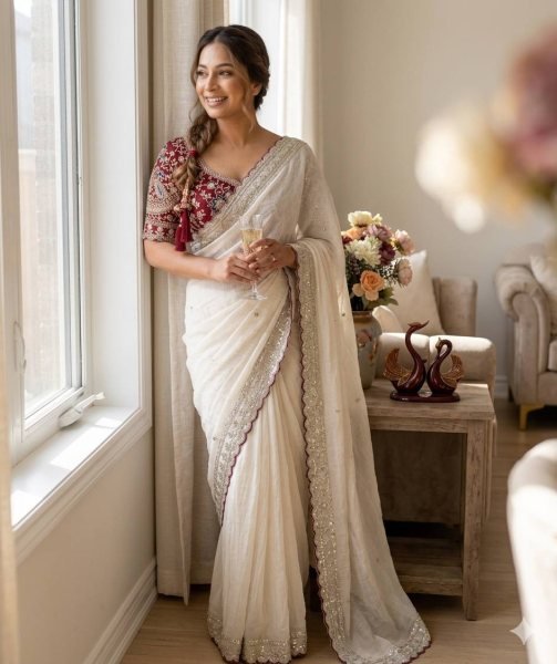 Bollywood White Saree with Sequence Work and Designer Blouse for Reception Wear Silk Sarees Wholesale