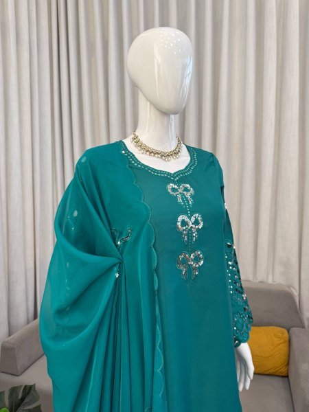 Boutique Style Suit Set With Dupatta for Resellers Collection Ready To Wear Collection