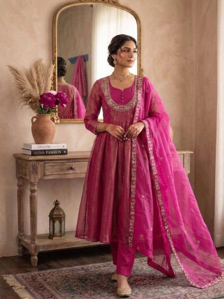 Bulk Fashion Supplier Hot Pink Embroidered Latest Fancy Palazzo Suit Lace Work Dupatta Ready To Wear Suit