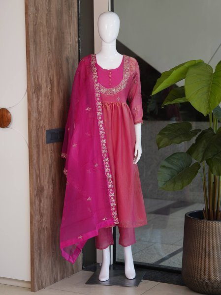 Bulk Fashion Supplier Hot Pink Embroidered Latest Fancy Palazzo Suit Lace Work Dupatta Ready To Wear Collection