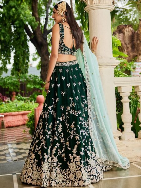 Trendy Green Organza Sequin Lehenga Set with Sweetheart Neck Ideal for Brides and Bridesmaids Bridal Lehenga Choli
