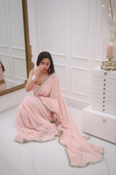 Buy Georgette Saree Hand And Butta Work With Readyment Lace Georgette Sarees Wholesale