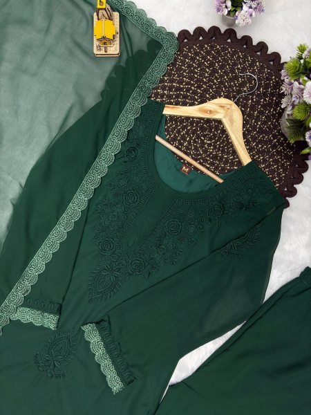 Captivating Green Women s Fox Blooming Georgette Top Palazzo Set Plain With Border Lace Ready To Wear Collection