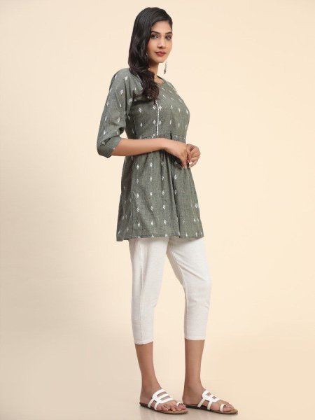 Casual   Comfortable Tunic Top for Women     Available in S to XXL Tunics kurti