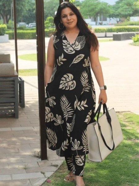 Charismatic Black Premium Printed Kurti Pant Set for Daily and Office Wear 