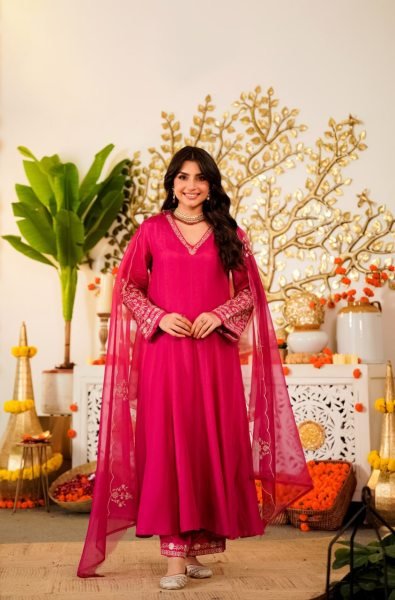 Charismatic Hot Pink Designer Viscose Chanderi Embroidered Kurti Set with Organza Dupatta Anarkali Kurtis 