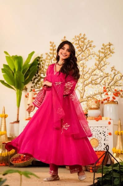 Charismatic Hot Pink Designer Viscose Chanderi Embroidered Kurti Set with Organza Dupatta Anarkali Kurtis 