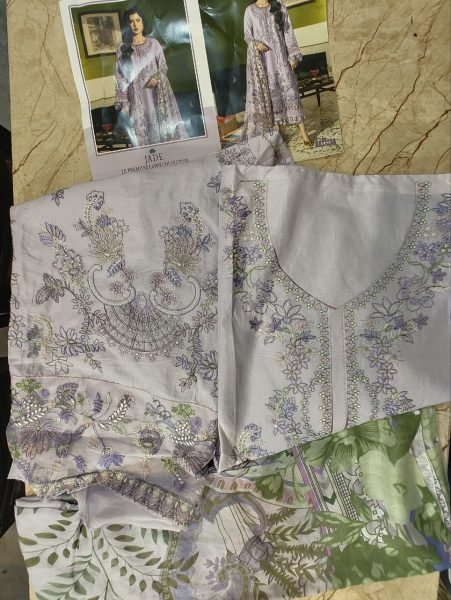 Charismatic Lavender Premium Jade Le Lawn Embroidered Suit Collection for Summer Fashion Pakistani Suits Wholesale