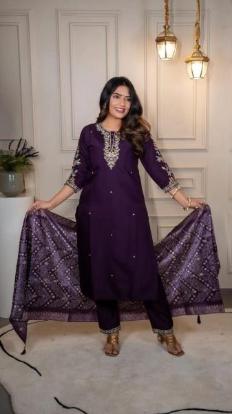 Charismatic Roman Silk Embroidered Plus Size Kurti with Chanderi Butti Dupatta Set for Women Plus Size Kurti / Gown