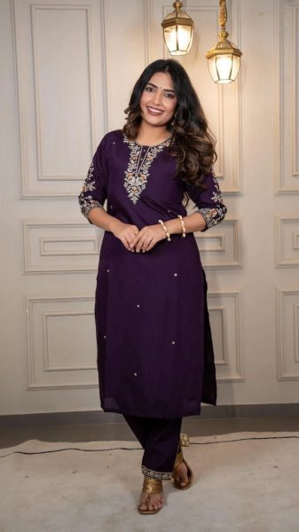 Charismatic Roman Silk Embroidered Plus Size Kurti with Chanderi Butti Dupatta Set for Women Plus Size Kurti / Gown