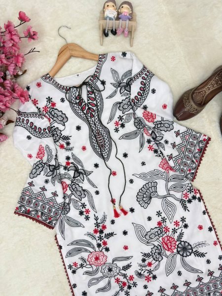 Charismatic White Kurti Palazzo Set with Thread Embroidery and Latkan Neck CO ORD Sets