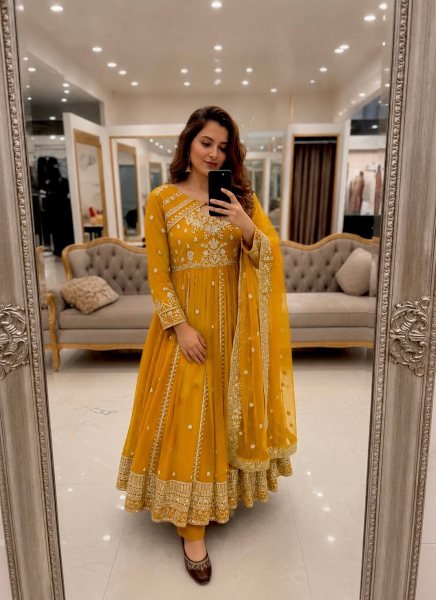 Charismatic Yellow Georgette Anarkali Set With Zari Work And Fancy Lace In Dupatta Ready To Wear Collection