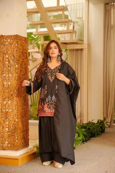 Charming Black Heavy Rayon Farshi Palazzo Suit with Intricate Thread Work Ready To Wear Collection