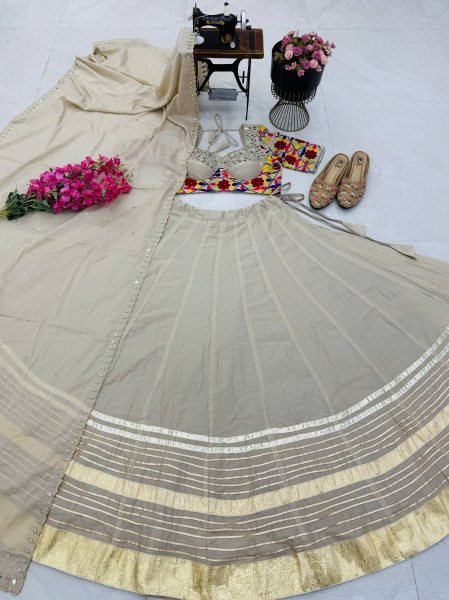 Charming Cream Designer Mal Mal Cotton Lehenga Set with Real Mirror Work For Navratri Wear Navratri Lehnega Choli