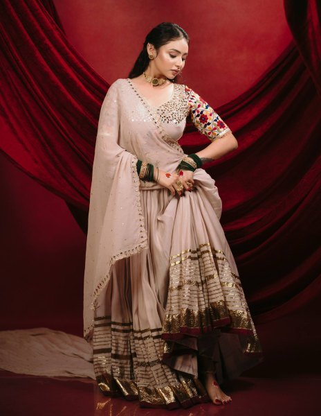 Charming Cream Designer Mal Mal Cotton Lehenga Set with Real Mirror Work For Navratri Wear Navratri Lehnega Choli