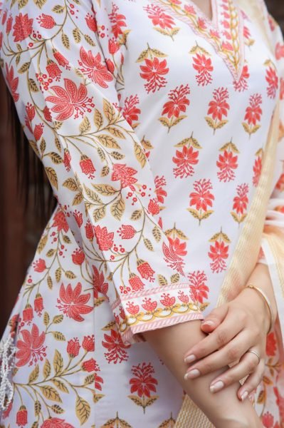 Lavish  Muslin Cotton Ensemble   Comfortable   Stylish Festive Wear 3 Piece Kurti Set