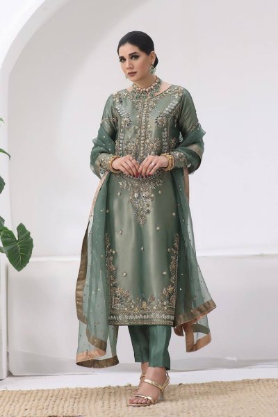 Chic Pakistani Look Jimmy Choo Silk Three Piece Designer Set Ready to Wear Ready To Wear Collection