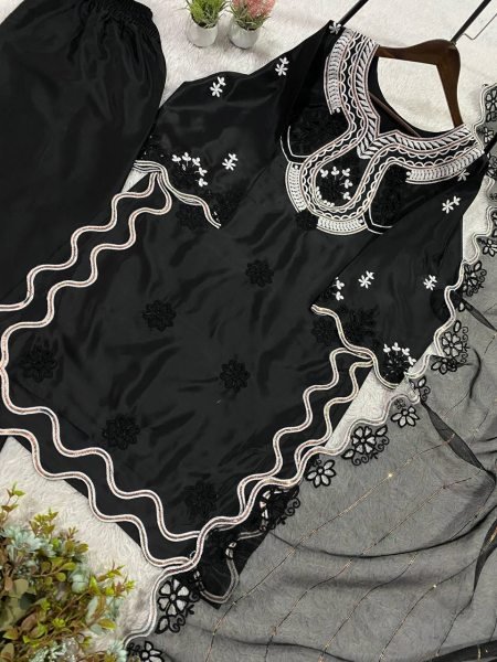 Classy Black Designer Pakistani Suit Set for Wedding and Party Wear Ready To Wear Collection