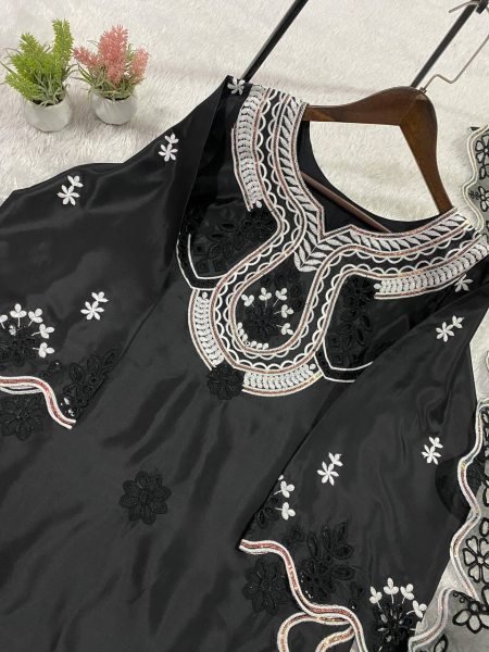 Classy Black Designer Pakistani Suit Set for Wedding and Party Wear Ready To Wear Collection
