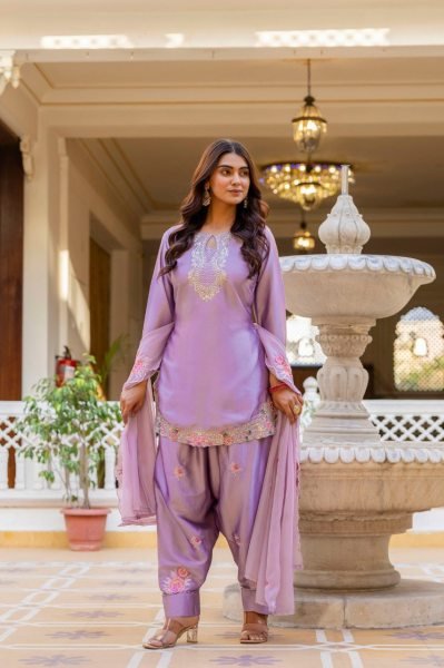 Comfortable Purple Satin Suit Set Whit DUpatta for Festive Occasions Embroidery Kurtis 