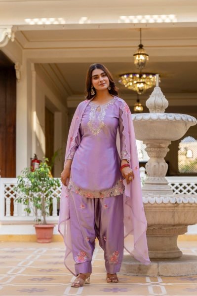 Comfortable Purple Satin Suit Set Whit DUpatta for Festive Occasions Embroidery Kurtis 