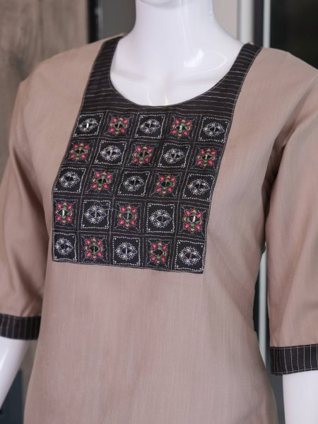 Comfortable Salab Cotton Ready to Wear 2 Piece Set for Ladies Printed Kurtis