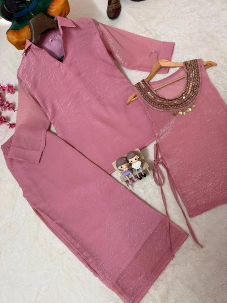 Compact Crush Blush Pink Women's Co-Ord Style Kurti Set At Factory Discount Price Ready To Wear Collection