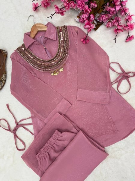 Compact Crush Blush Pink Women's Co-Ord Style Kurti Set At Factory Discount Price Ready To Wear Collection