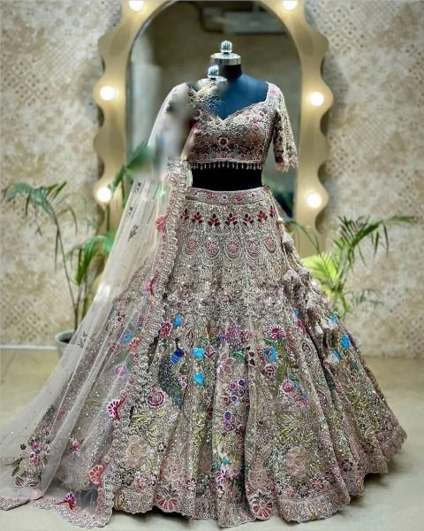 Compact White Semi Stitched Organza Lehenga with Heavy Cut Work at Manufacturer Price Bridal Lehenga Choli