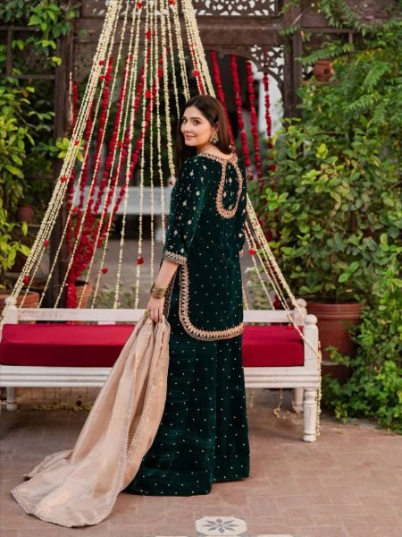 Contemporary Green Velvet Suit with Pant and  Organza Fancy Lace Dupatta Perfect for Winter Wedding Wear Ready To Wear Collection