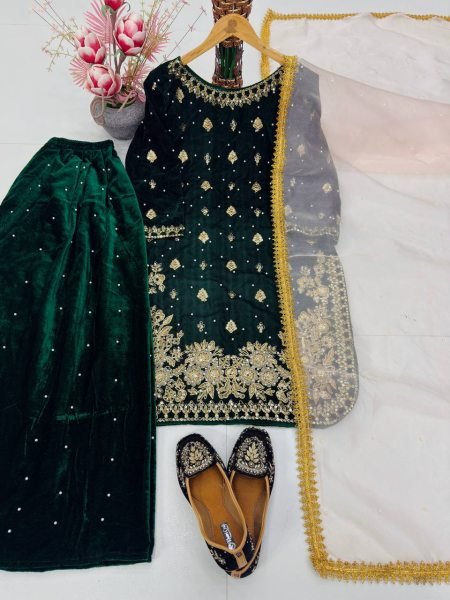Contemporary Green Velvet Suit with Pant and  Organza Fancy Lace Dupatta Perfect for Winter Wedding Wear Ready To Wear Collection