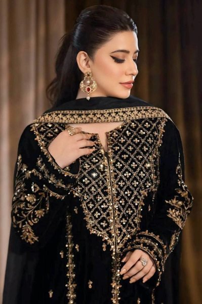 Couture Black Velvet 3 Piece Suit Set with Border Dupatta for Winter Party Wear Ready To Wear Collection
