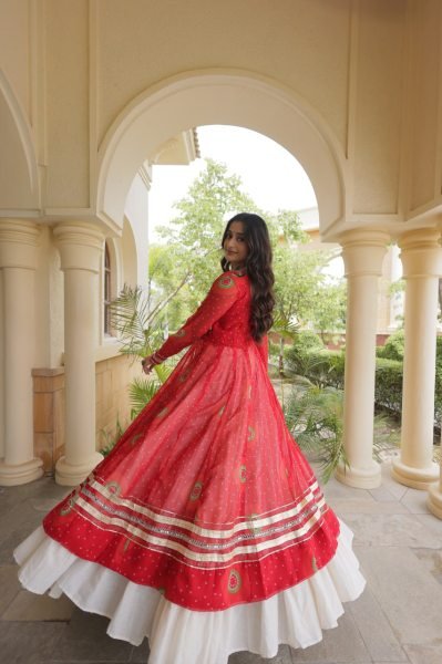Cream Kora Cotton Lehenga with Red Bandhani Print Faux Georgette Kurti For Garba Night Navratri Lehnega Choli