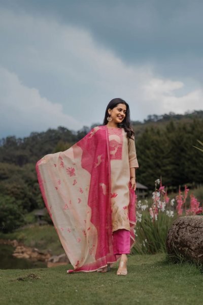 Cream Zarna Silk Printed Kurti with Shantoon Bottom and Elegant Printed Dupatta Printed Kurtis
