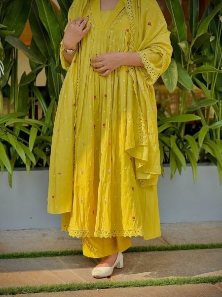 Creative Yellow Pure Mal Chanderi Anarkali Kurta Pant Dupatta Set with Bracelet Anarkali Kurtis 
