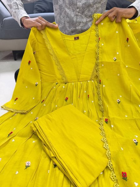 Creative Yellow Pure Mal Chanderi Anarkali Kurta Pant Dupatta Set with Bracelet Anarkali Kurtis 