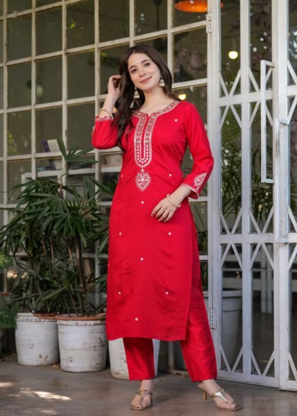Cultural Fusion Viscose Chanderi kurti with pant Handcrafted with Intricate Details for Timeless Appeal  3 Piece Kurti Set