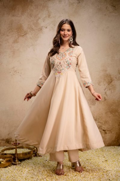 Customizable Cream Premium Chanderi Straight Kurti Pant Set with Chiffon Dupatta Embroidery Kurtis 