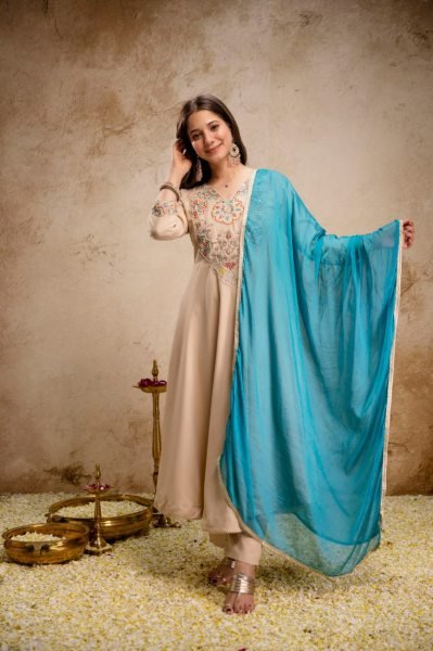 Customizable Cream Premium Chanderi Straight Kurti Pant Set with Chiffon Dupatta Embroidery Kurtis 