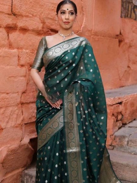 Customizable Dark Green Traditional Lichi Silk Saree with Premium Look for Ethnic Collection Silk Sarees Wholesale