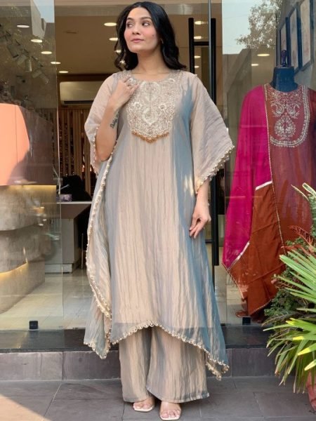 Customizable Grey Crunchy Fabric Embroidered Suit Set with Organza Dupatta at Manufacturer Rate Kaftan 