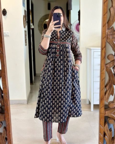 Customizable Navy Blue Jaipuri Cotton Kurti Pant Dupatta Set for Summer Wear Jaipuri Cotton Kurtis Wholesale