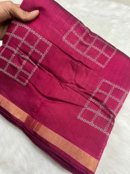Dapper Maroon Stylish Cotton Silk Saree with Soft Fabric for Comfort Wear Cotton Sarees Wholesale