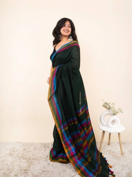 Dark Green Linen Cotton Digital Print Saree with Printed Unstitched Blouse at Manufacturer  Printed Cotton Sarees Wholesale