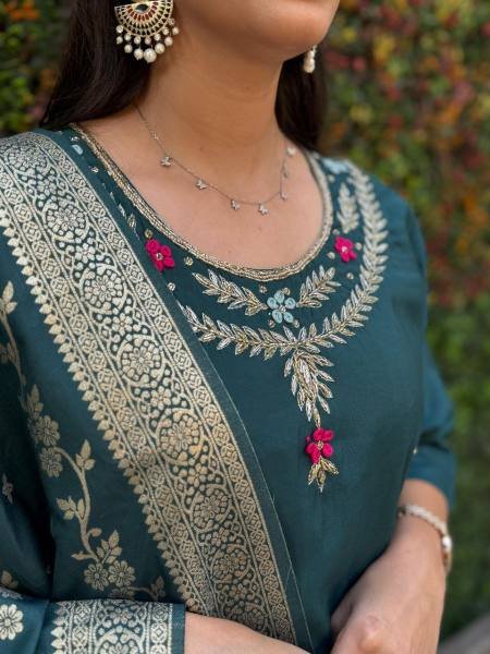 Dark Rama Green 3-Piece Kurti Set For Women At Best Rate 3 Piece Kurti Set