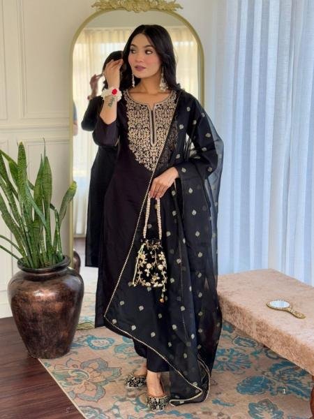 Dazzling Black Viscose Embroidered Straight Kurta Set with Organza Dupatta Kurtis