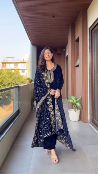 Dazzling Blue Velvet Suit Set With Free-Size Pant & 3-Piece Velvet Dupatta for Special Occasions  Straight Cut Long Kurtis